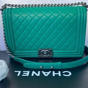 Chanel boy new medium antique silver HW